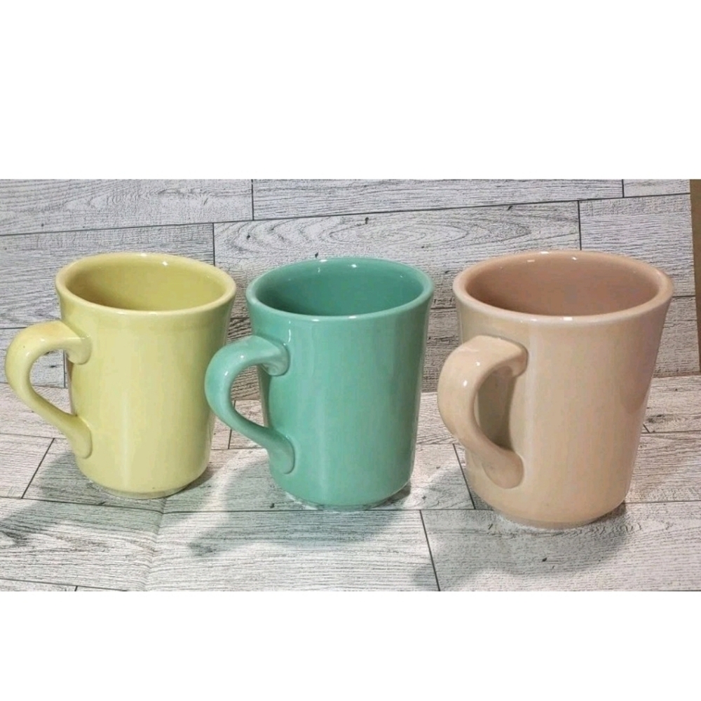 Homer Laughlin HLC USA Pastel Mugs Set Of 3 Yellow Teal Peach/Pink